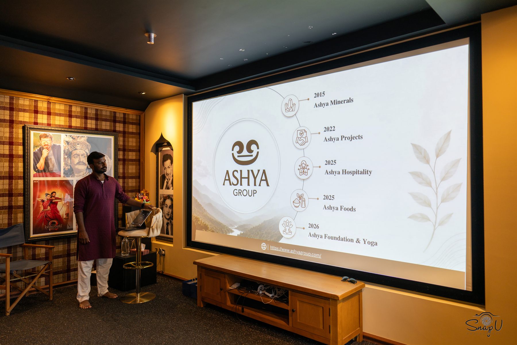 Ashya Foundation moments from london gallery moment 2